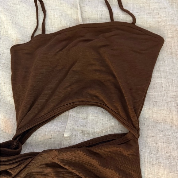 Windsor Brown Asymmetrical Cutout Ruched Bodycon Dress - Picture 5 of 6